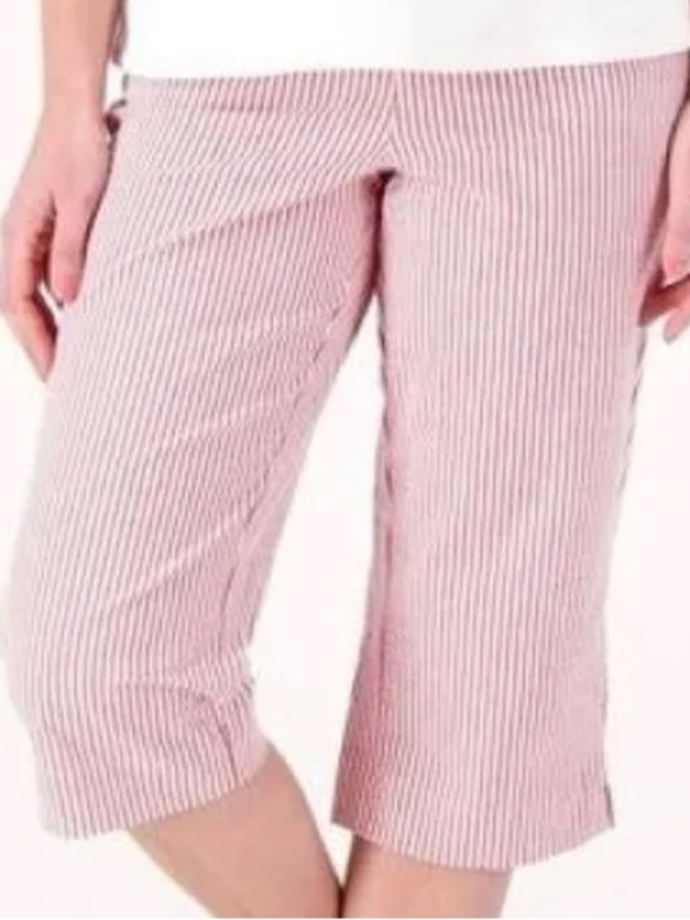 Drapers & Damon’s: 1X, Pink striped Seersucker Capris pull on Bottoms